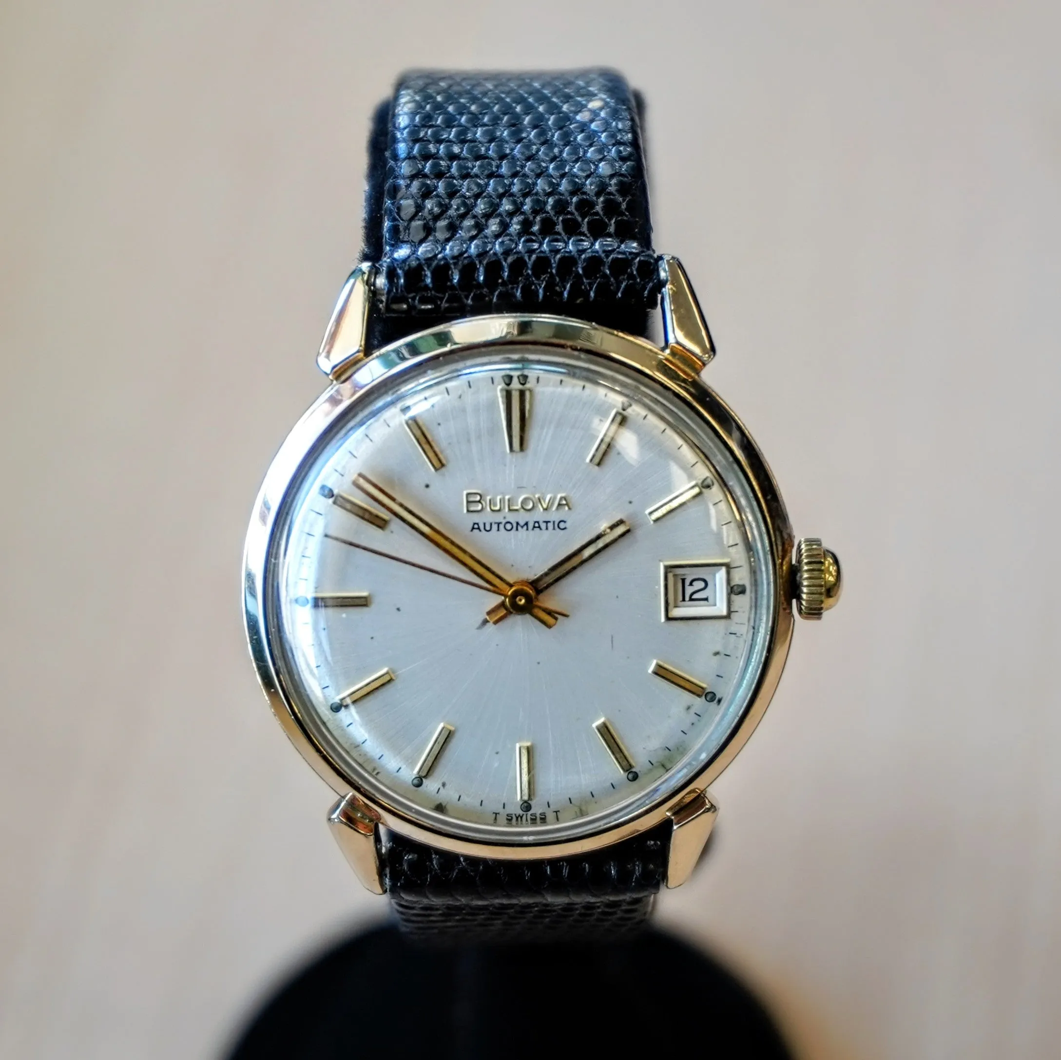 1971 BULOVA Automatic Wristwatch 17 Jewels Date Fancy Lugs Vintage Watch Swiss Made