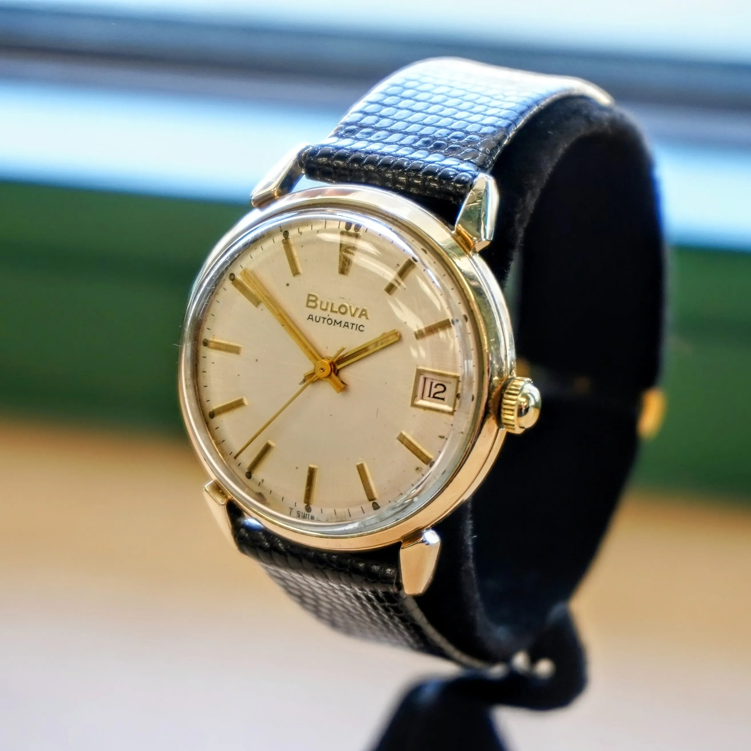 1971 BULOVA Automatic Wristwatch 17 Jewels Date Fancy Lugs Vintage Watch Swiss Made