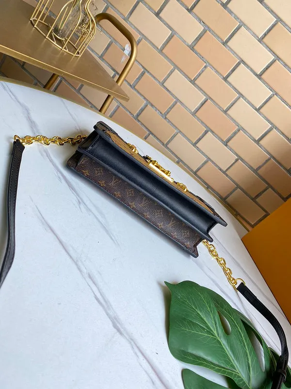 Fashion Lu-Vi bags - 3882