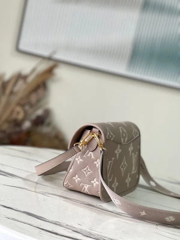 Fashion Lu-Vi bags - 4147