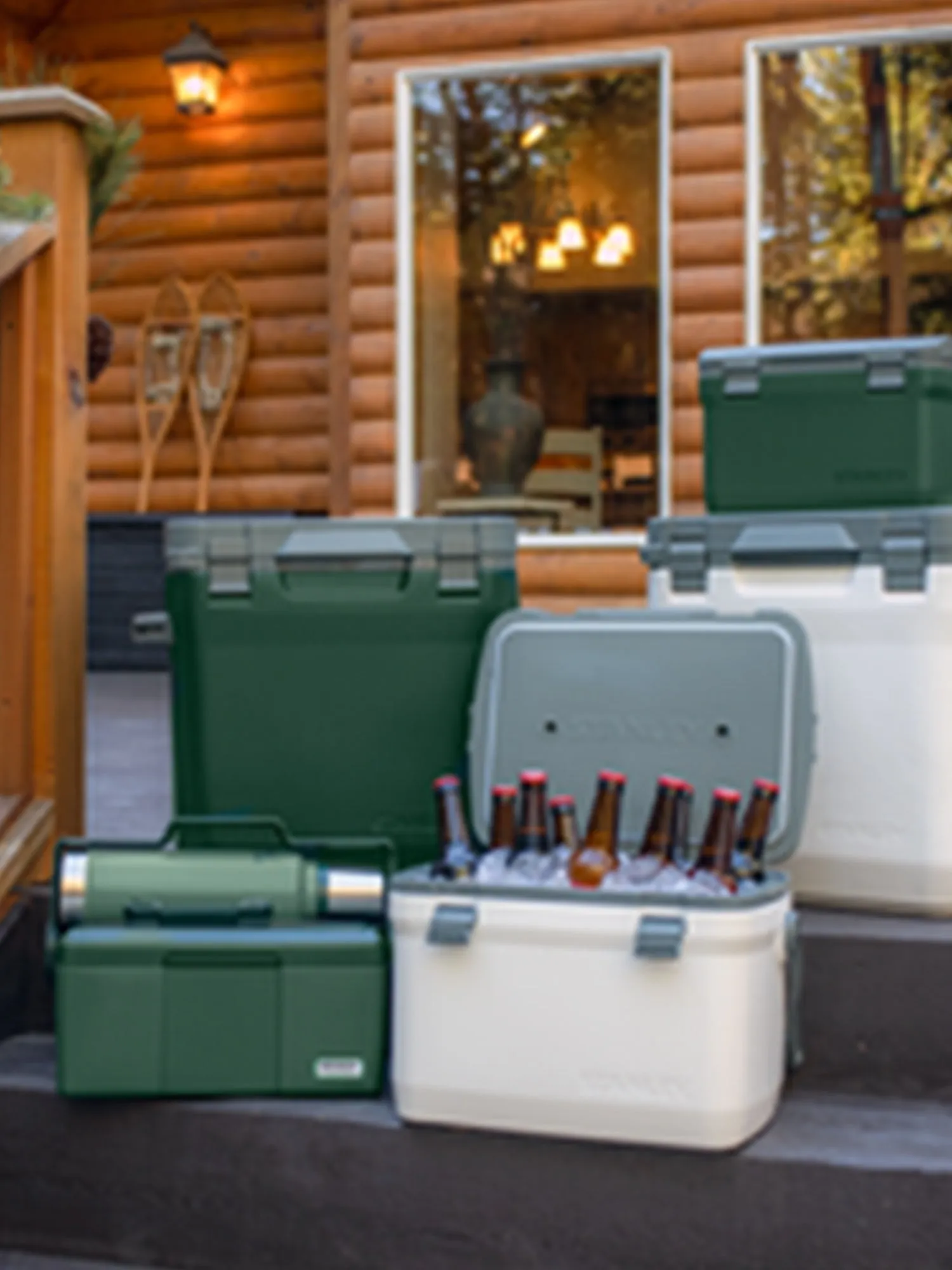 The Easy-Carry Outdoor Cooler 7QT / 6.6L, Green