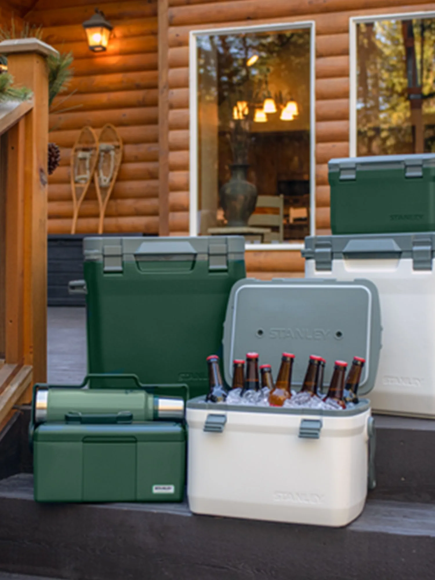 The Easy-Carry Outdoor Cooler 7QT / 6.6L, Navy