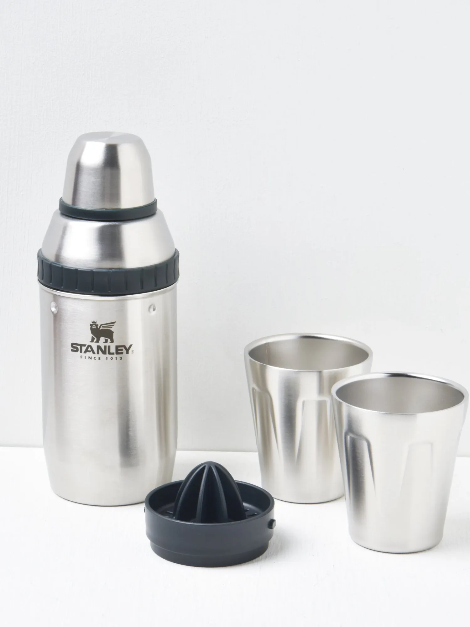 The Happy Hour Cocktail Shaker Set/Two- 7OZ / .2L