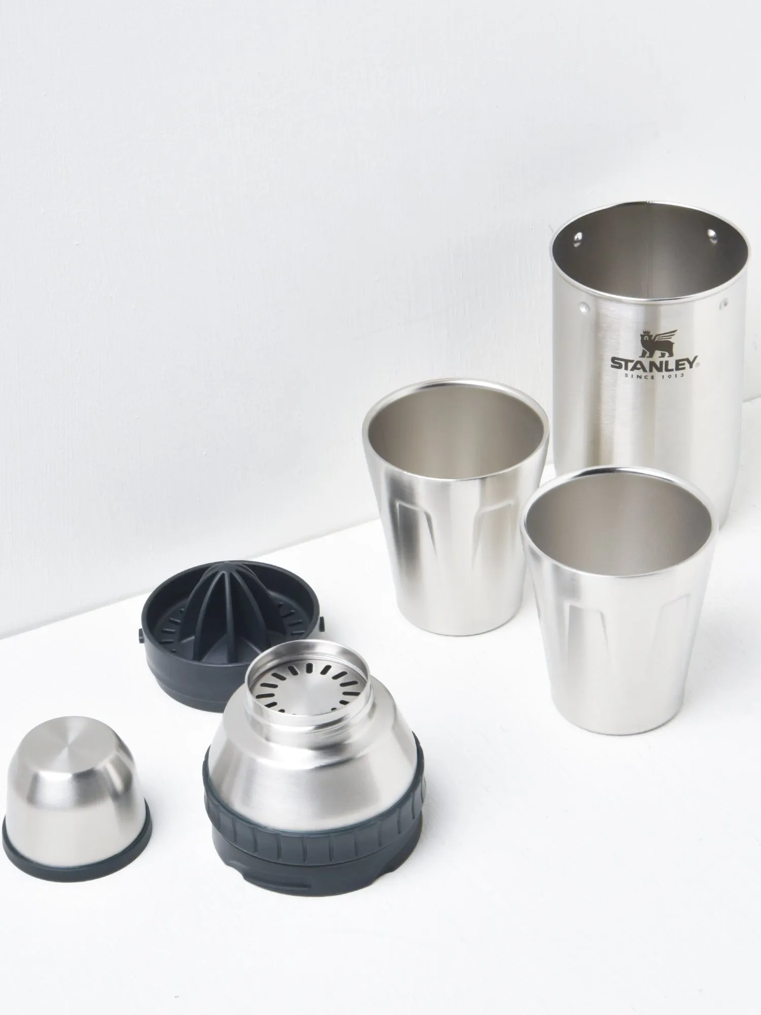 The Happy Hour Cocktail Shaker Set/Two- 7OZ / .2L